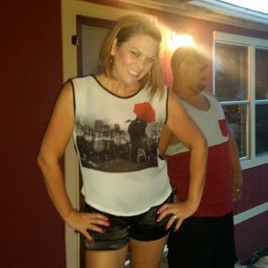 Meet your Posher, Tonya